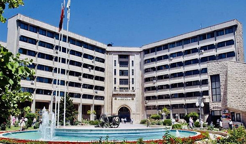 AKP’li belediyeden otopark ücretlerine büyük zam