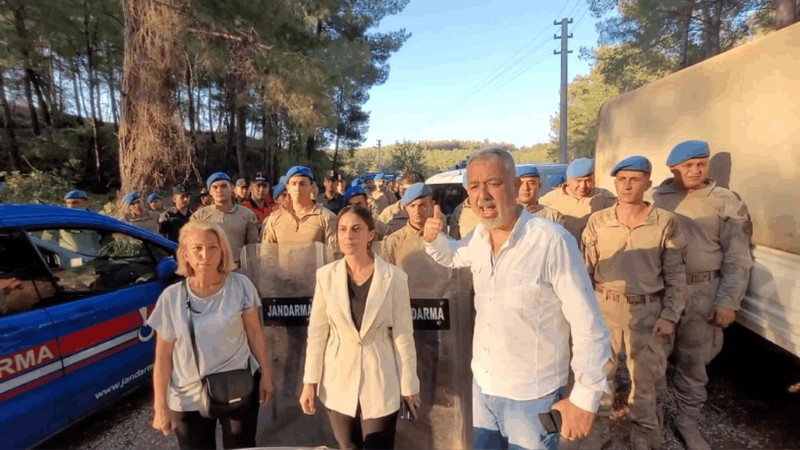 CHP milletvekillerinin Akbelen’e girişi jandarma tarafından engellenmeye çalışıldı