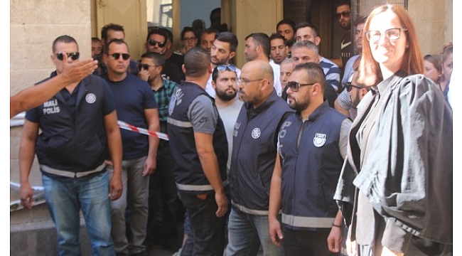 Kıbrıs'ta Sanal kumar çetesi yakalandı