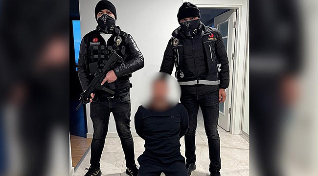 Kırmızı bültenle aranan uyuşturucu baronu İstanbul’da yakalandı