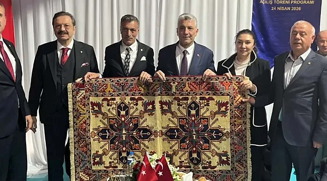 Can Holding soruşturmasında 17 gün hapis yattı, 8 ay sonra bakan ile yan yana geldi