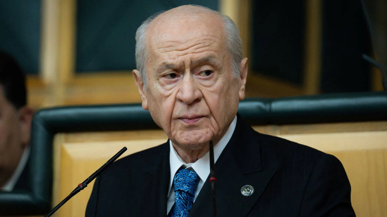 Erdoğan’ın danışmanının ‘erken seçim’ önerisi Bahçeli’ye soruldu: Saat farkı dahi yok, zamanında yapılmalı
